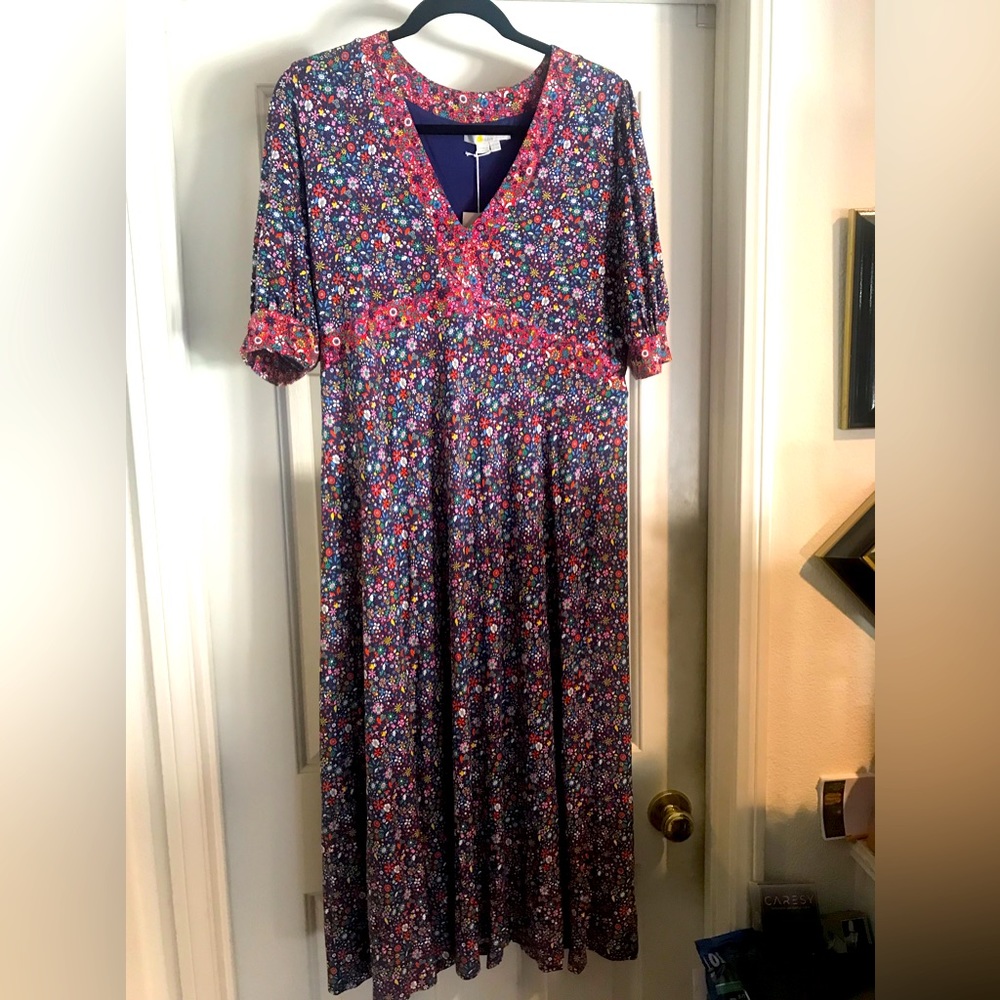 Beautiful Boden Floral Midi Nap Dress